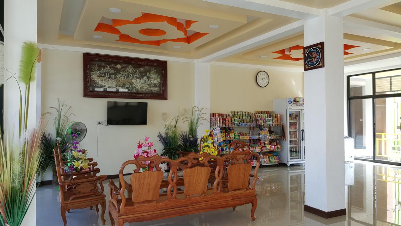 Charoensuk Grand Hotel Kabin Buri Екстер'єр фото